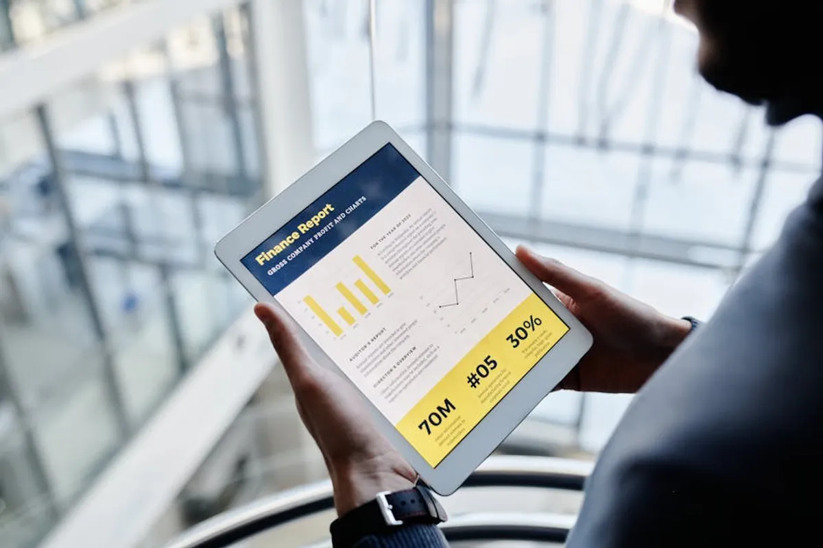 furtherbusiness.com overview: trust factors, use cases, and reader expectations