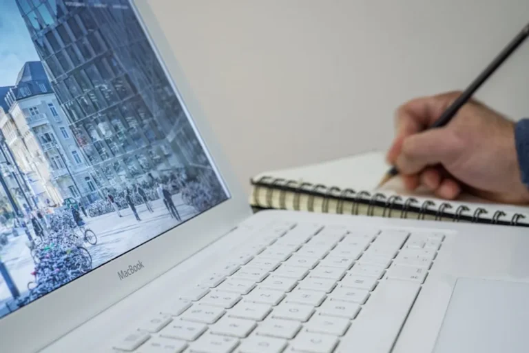 How to write about finlandjournal.com in a way that builds trust